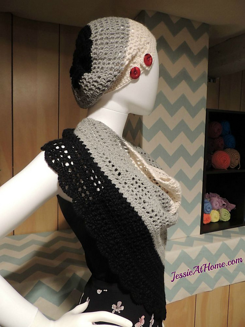 Cari Continuous Shawl