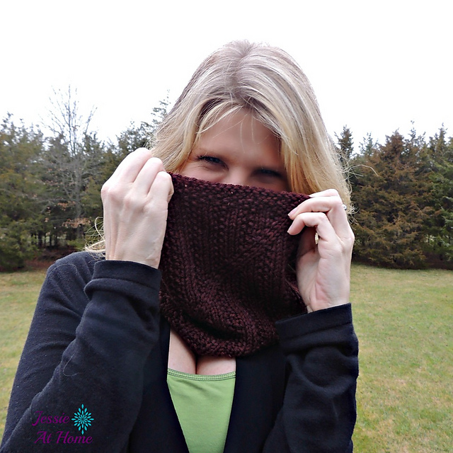 Twisted Cowl