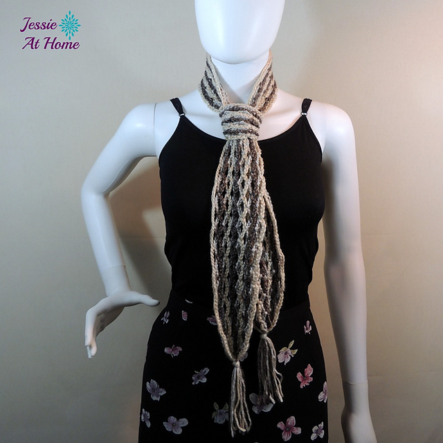 Nettie's Super Simple Tassel Scarf