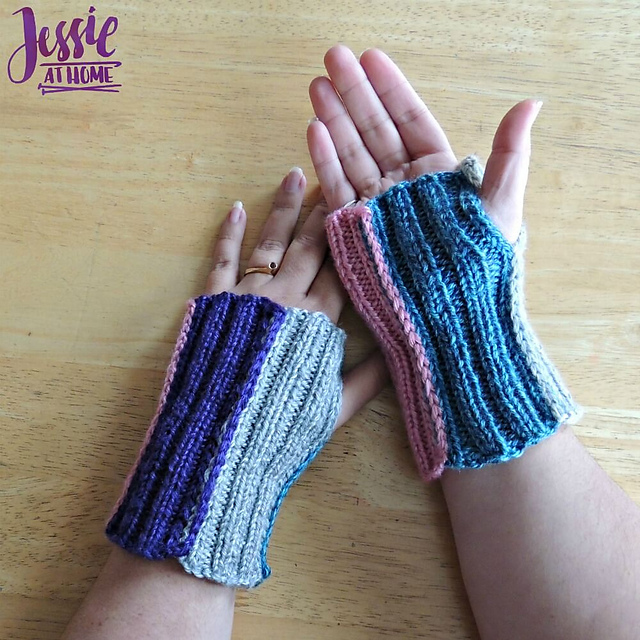 Stripey Mitts