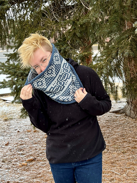 Frosty Winter Nights Cowl