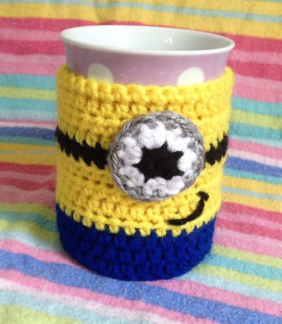Minion Mug Hug