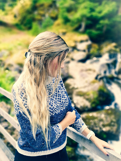 SkjulteHjerterSweater