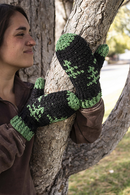 Spruce Pine Mittens