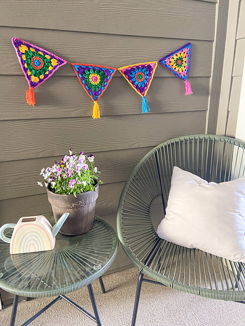 Summertime Bunting