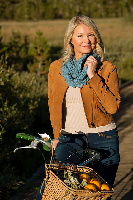 Chickadee Cowl