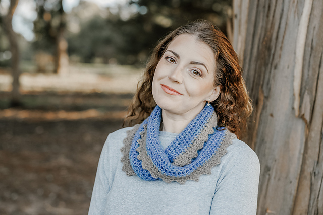 Trinity Moebius Cowl
