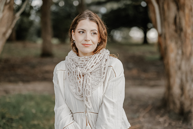 Trinity Triangular Shawl (Crochet)