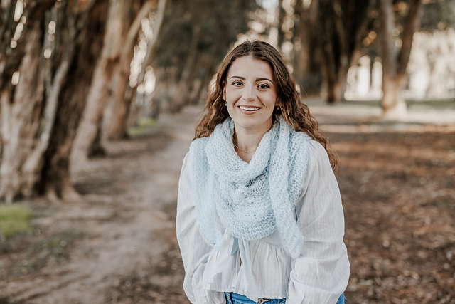 Trinity Triangular Shawl (Knit)