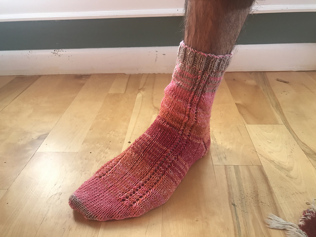 Vertical Eyelet Stripe Socks