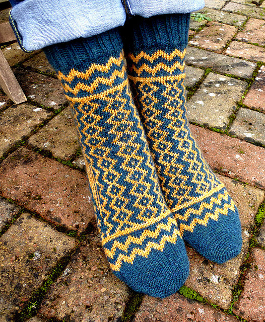 Jaggged Pattern Ravelry: Jagged Edge pattern by Jo Torr