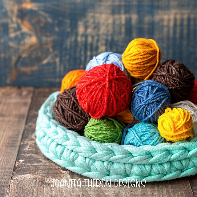 Ravelry Scrapsantastic Throw pattern by Joanita Theron