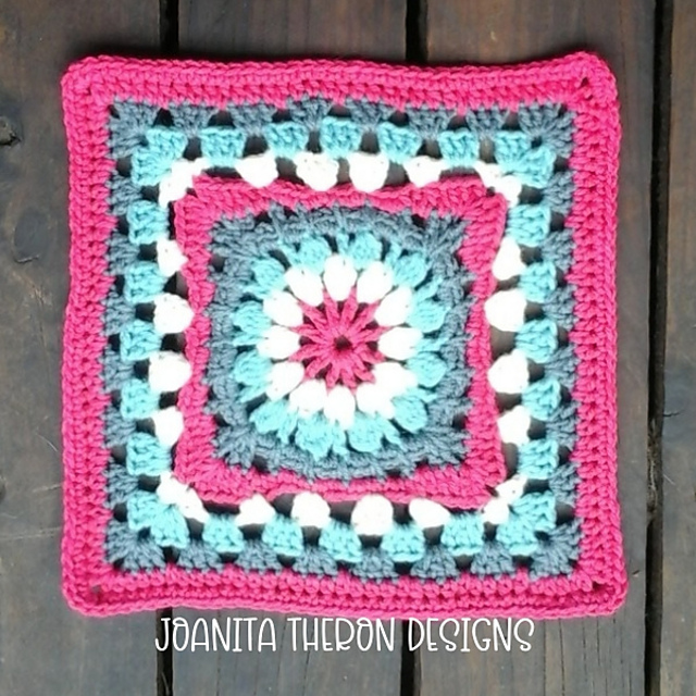 Flower Wheel Granny Square