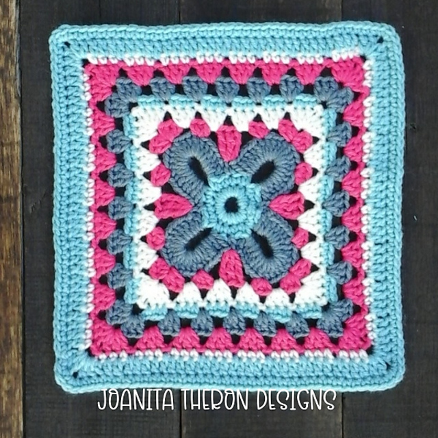 Fancy Clover Granny Square