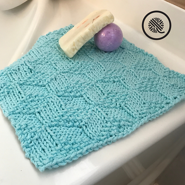 Tumbling Moss Blocks Washcloth