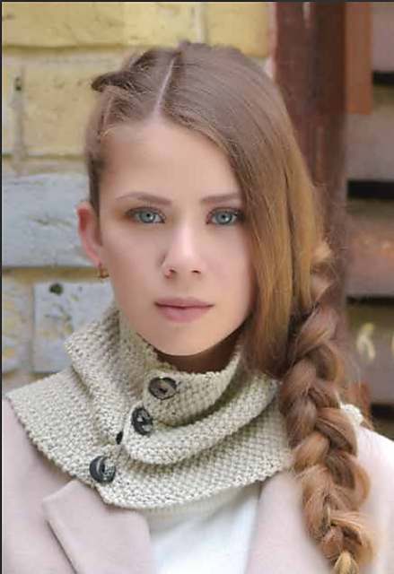 Simple Buttoned Cowl
