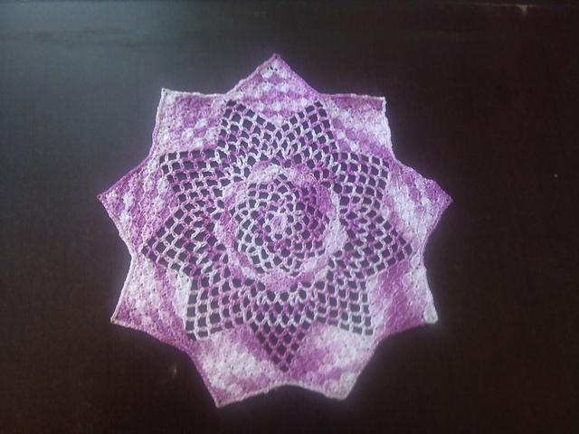 Shell Stitch Doily