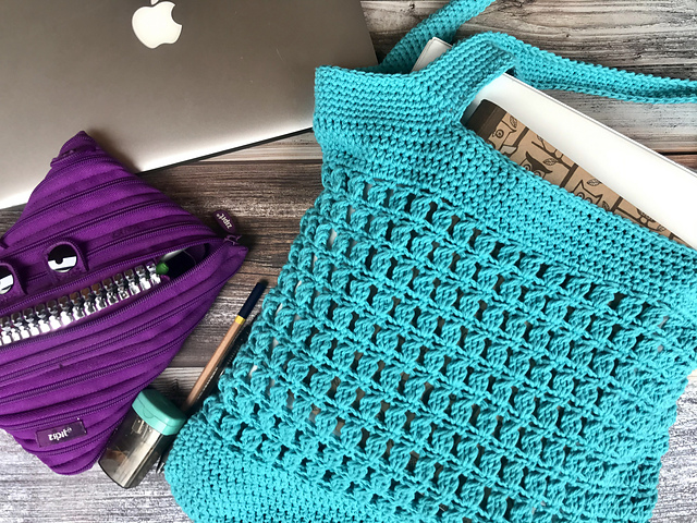Clustered up Tote