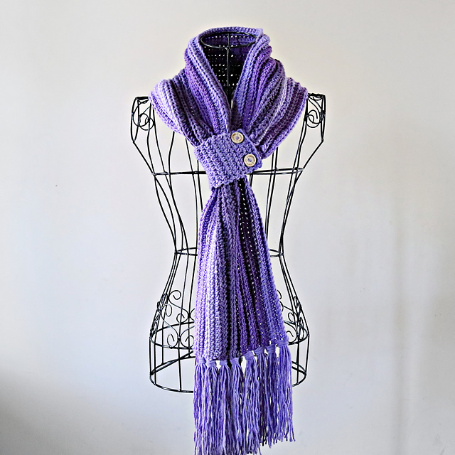 Dovolená Buttoned Scarf