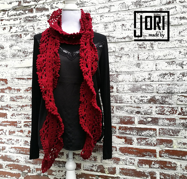 Celosia twisted lace ruffle scarf