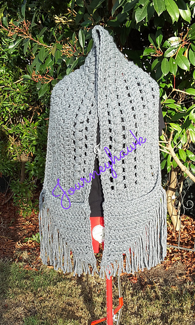 Thick and Quick Pocket Scarf