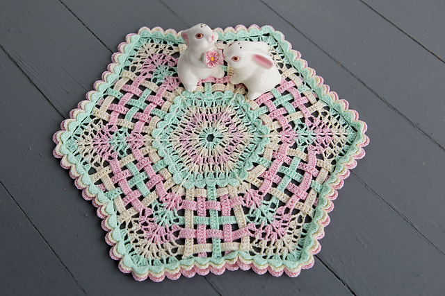 Butter Cream Doily