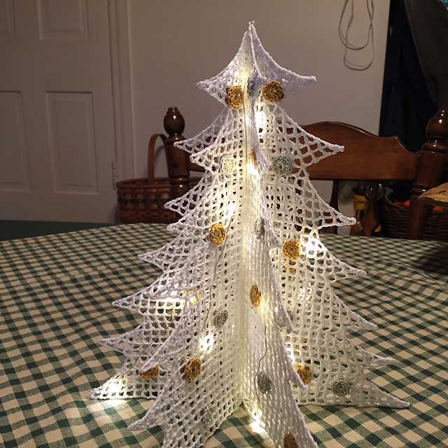 Lighted 3D Christmas Tree