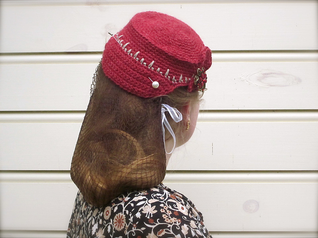 Swing Time Tilt Hat