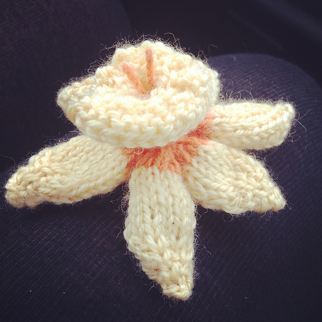 Daffodil Flower Brooch