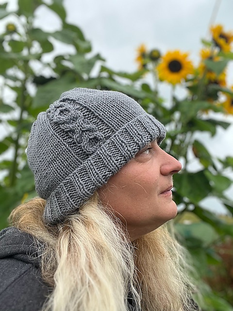 Valentine Cable Beanie