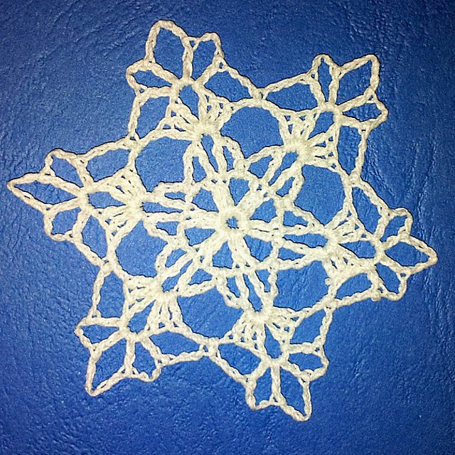 Super Quick Snowflake Ornament