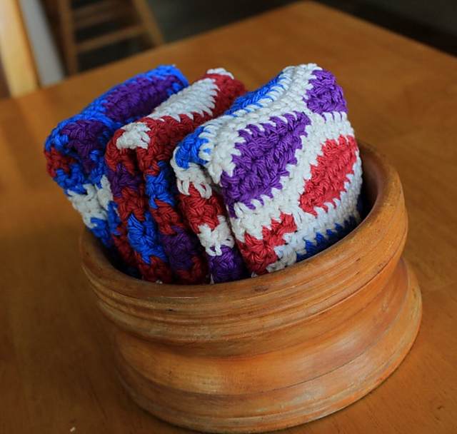 A Groovy Dishcloth