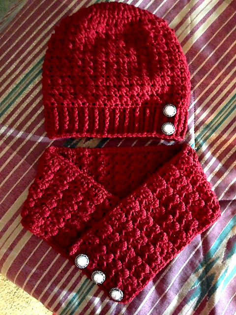 Clara Slouchy Hat and Neckwarmer