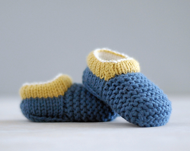 'Finn' stay-on baby shoe