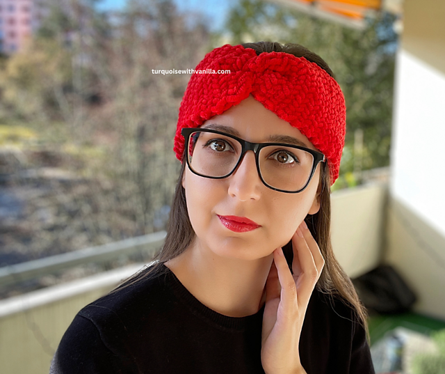Twist headband