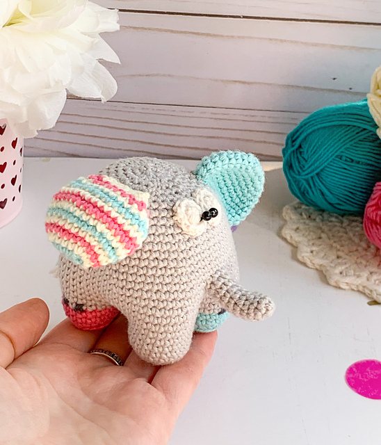 Elephant toy