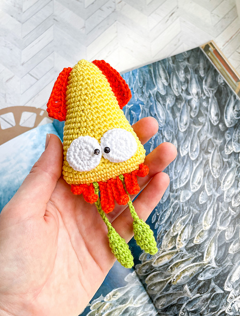 Squid toy