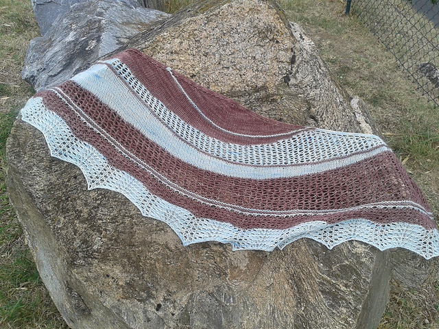 Philoterra shawlette