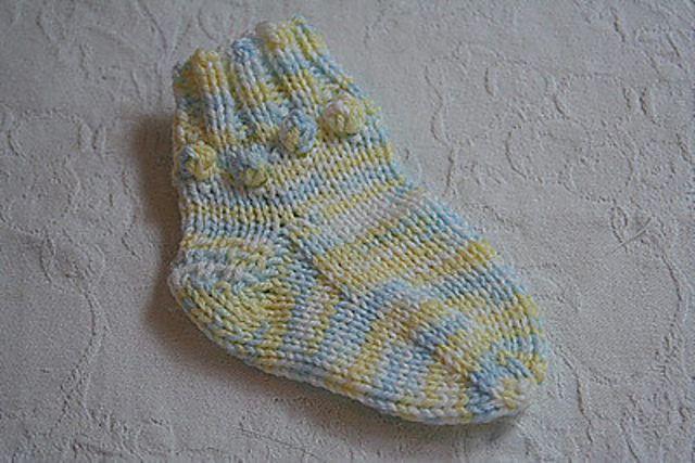 Daffodil Dreams Hat and Booties