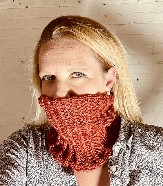 Mocky cowl