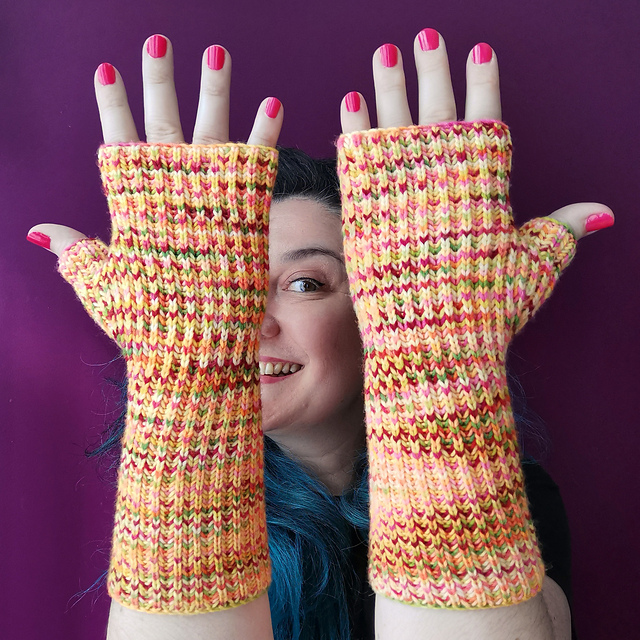 Meh May fingerless gloves