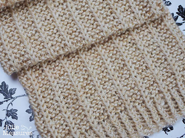 Monochromatic Striped Scarf