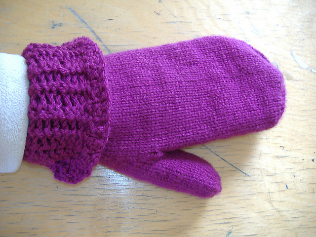 Lovely Lacy Cuff Mittens