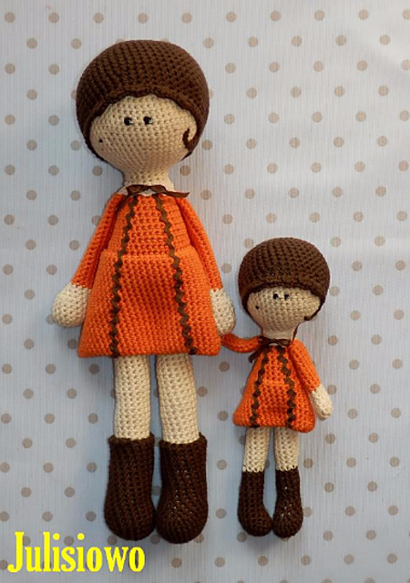 Tola and Lola Dolls