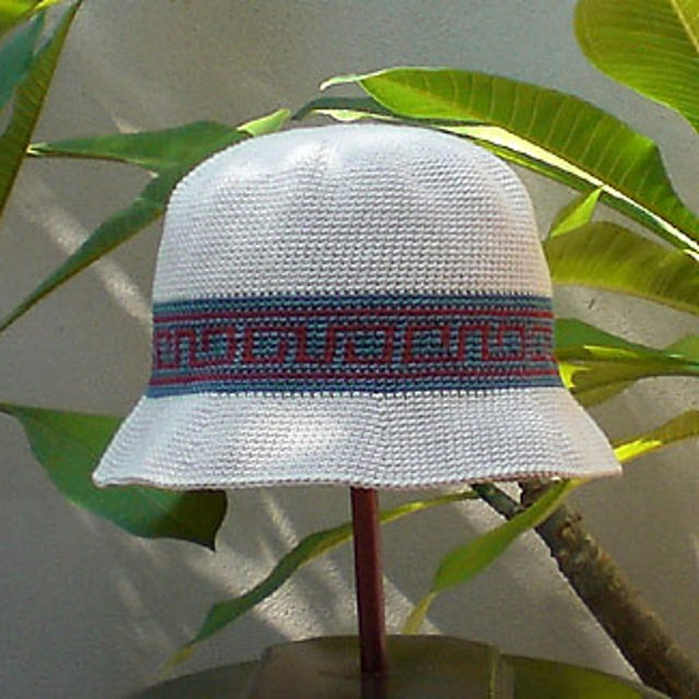 Crochet hat, bucket style with hatband