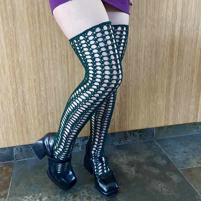 Dahlia Lace Thigh High Socks