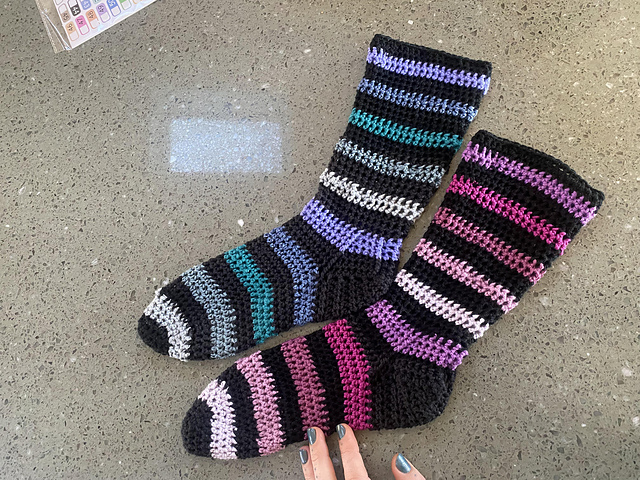 Pansy Mid Calf Cozy Socks