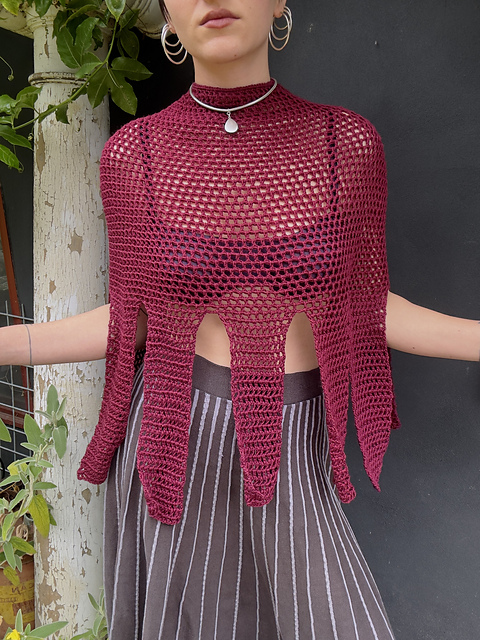 Medusa Mesh Tassel Capelet
