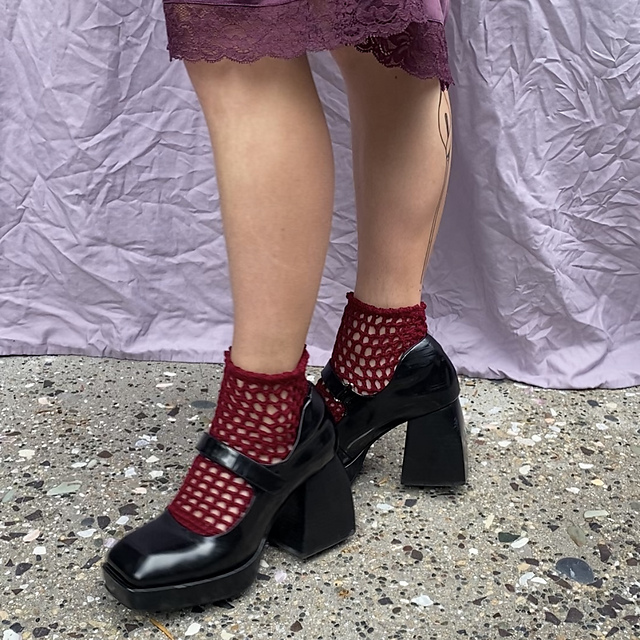 Burdock Mesh Ankle Socks