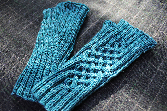 Vivid mitts